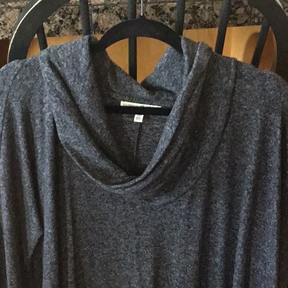 Sweater - Picture 2 of 3